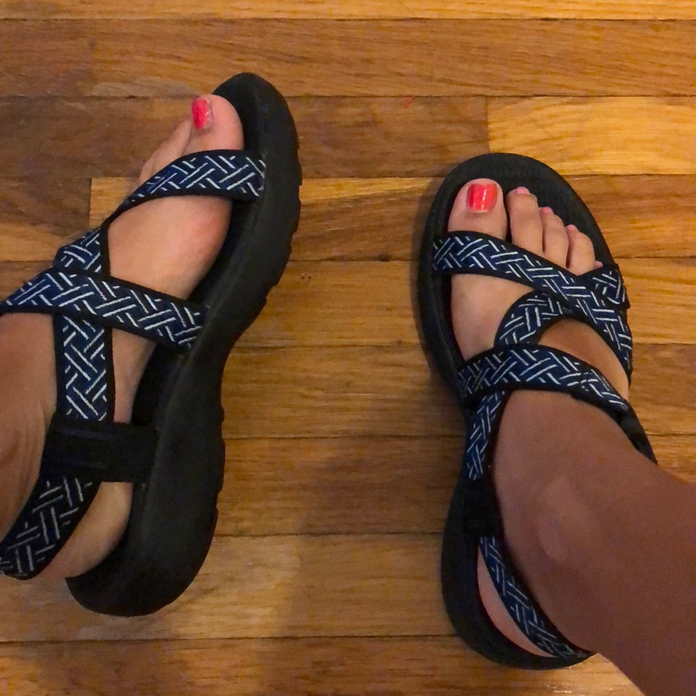 Skechers hiking sandals